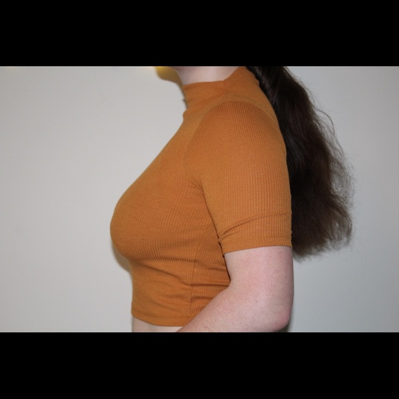 Forever 21 crop top - Picture 2 of 3